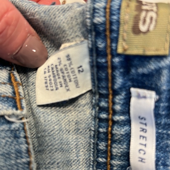 Old navy crop jeans size 12 - Picture 3 of 5